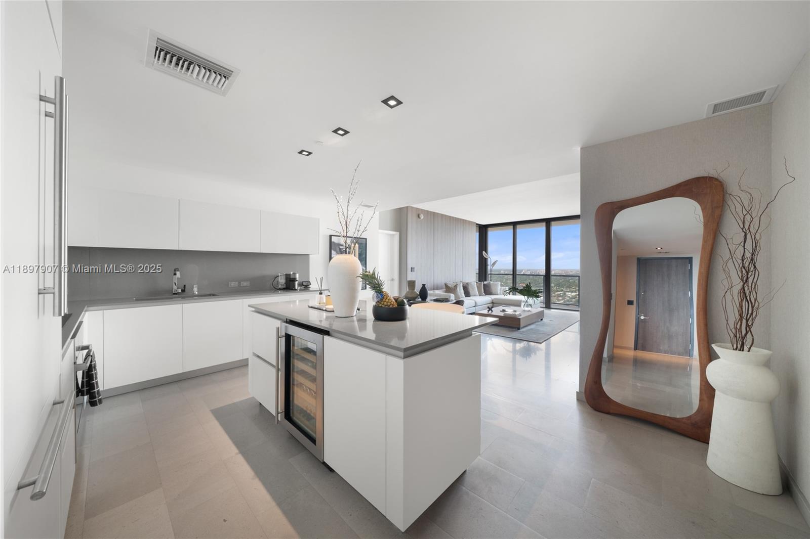 RISE CONDO - Residential