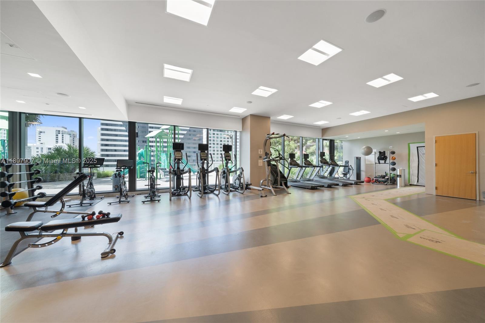 RISE CONDO - Residential