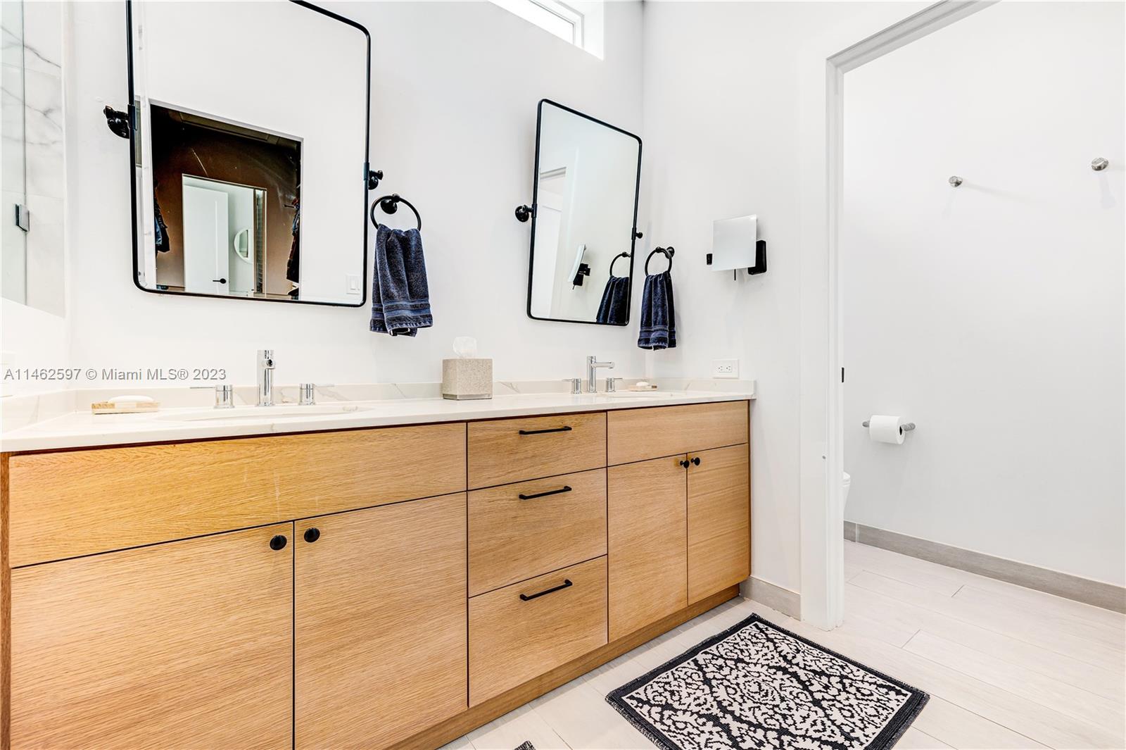 BRICKELL HAMMOCK UNIT NO - Residential