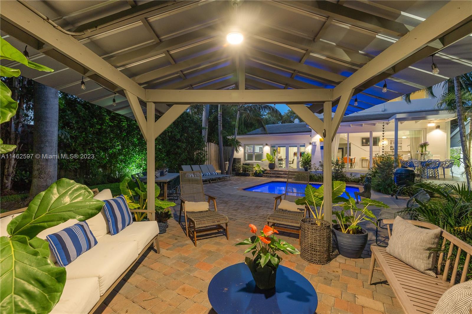 BRICKELL HAMMOCK UNIT NO - Residential