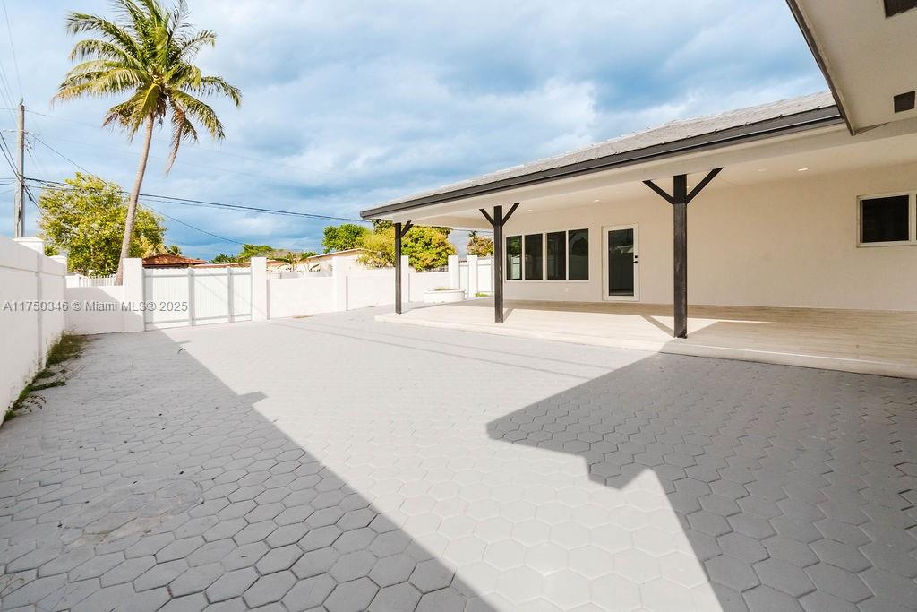 FAIRLAWN ESTS 1ST ADDN - Residential