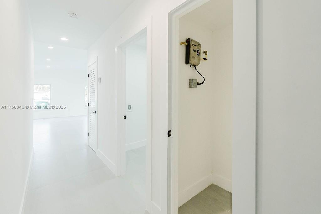FAIRLAWN ESTS 1ST ADDN - Residential