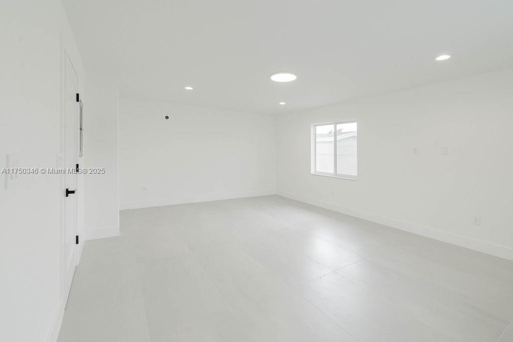 FAIRLAWN ESTS 1ST ADDN - Residential