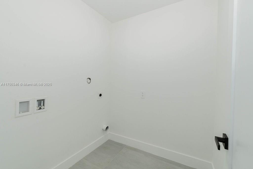 FAIRLAWN ESTS 1ST ADDN - Residential