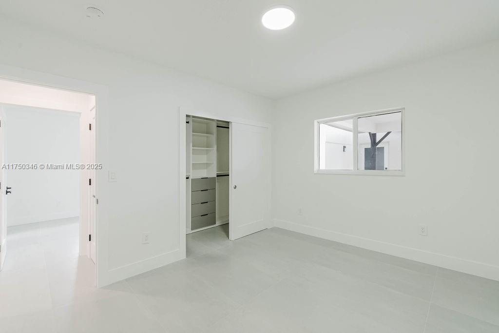 FAIRLAWN ESTS 1ST ADDN - Residential
