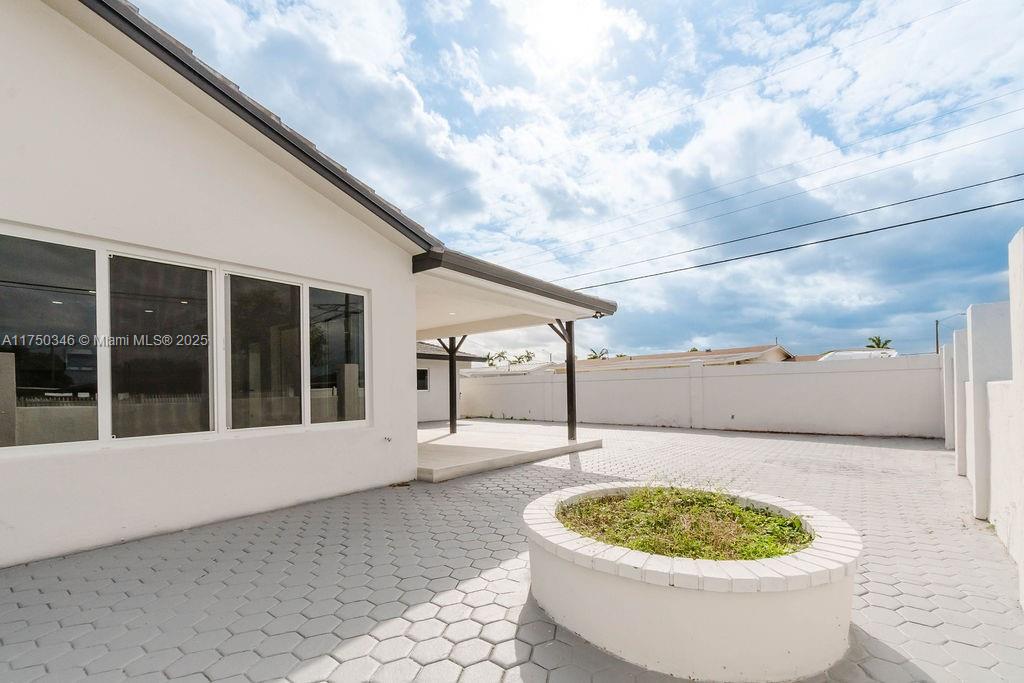 FAIRLAWN ESTS 1ST ADDN - Residential