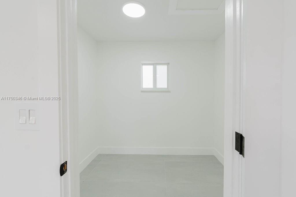 FAIRLAWN ESTS 1ST ADDN - Residential