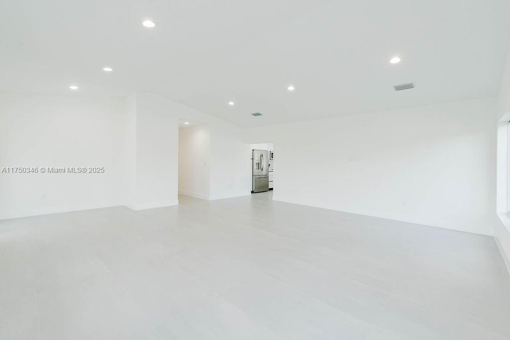 FAIRLAWN ESTS 1ST ADDN - Residential