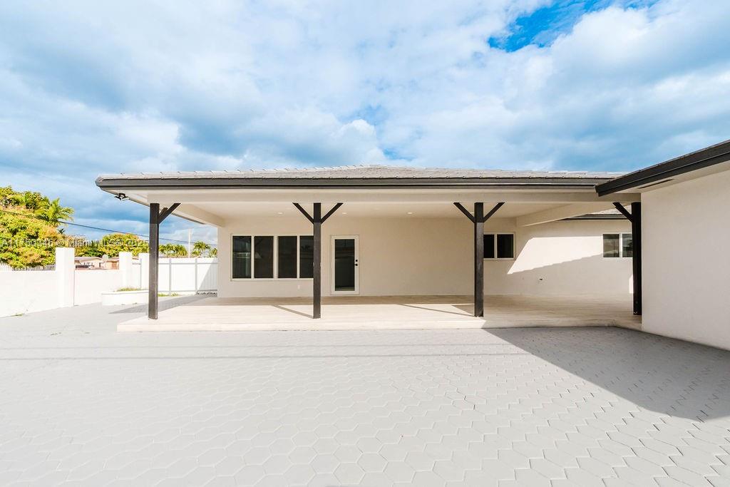 FAIRLAWN ESTS 1ST ADDN - Residential