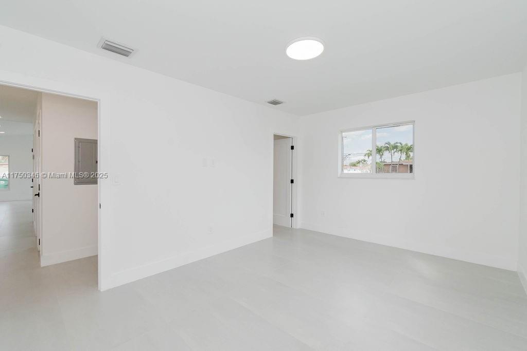 FAIRLAWN ESTS 1ST ADDN - Residential