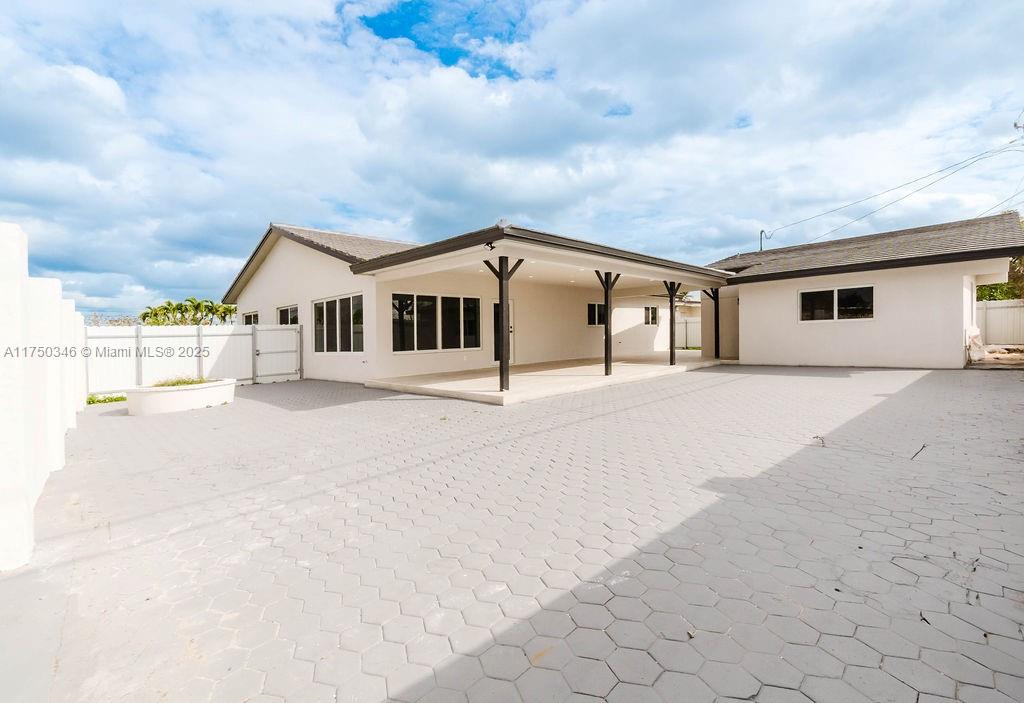 FAIRLAWN ESTS 1ST ADDN - Residential