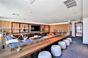 3401 MIDTOWN CONDO - Residential