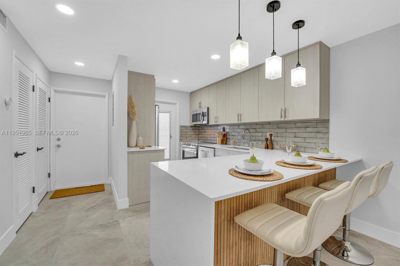 DEERFIELD BEACH GARDENS C - Residential