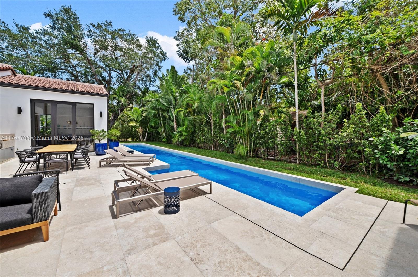 CORAL GABLES GRANADA SEC - Residential