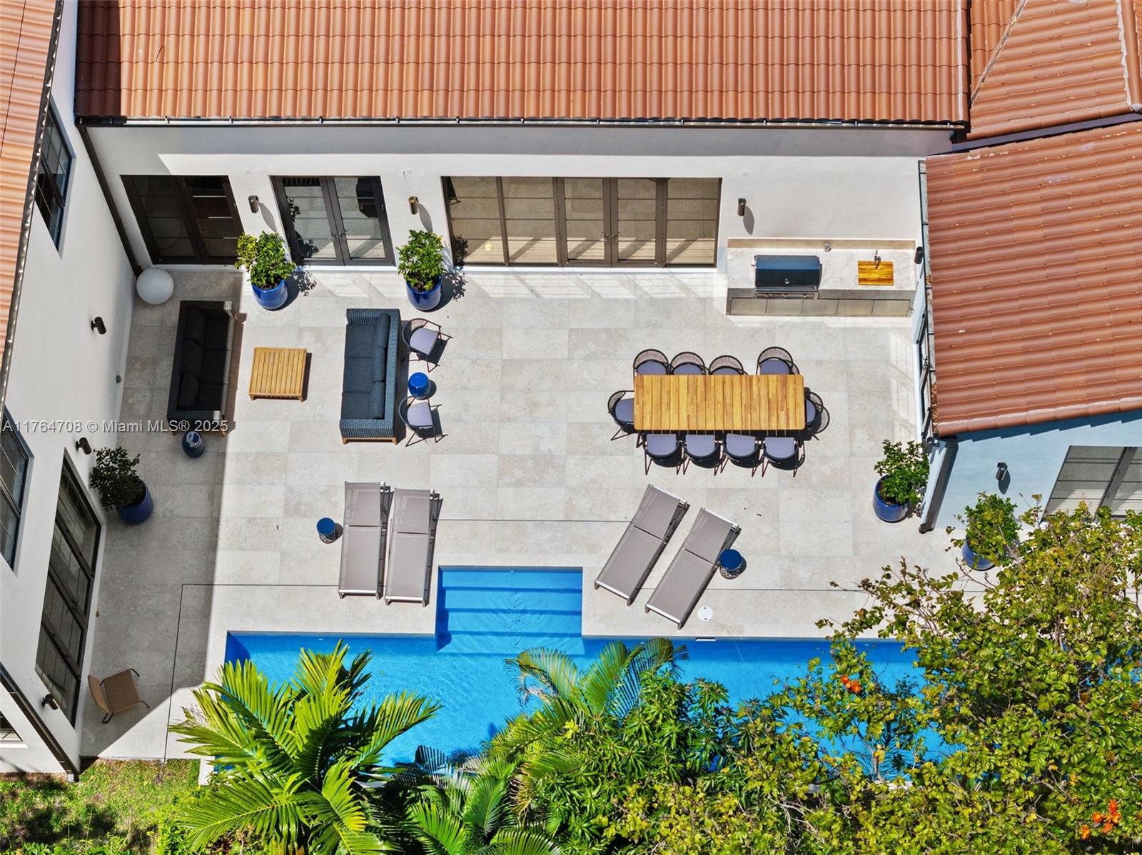 CORAL GABLES GRANADA SEC - Residential