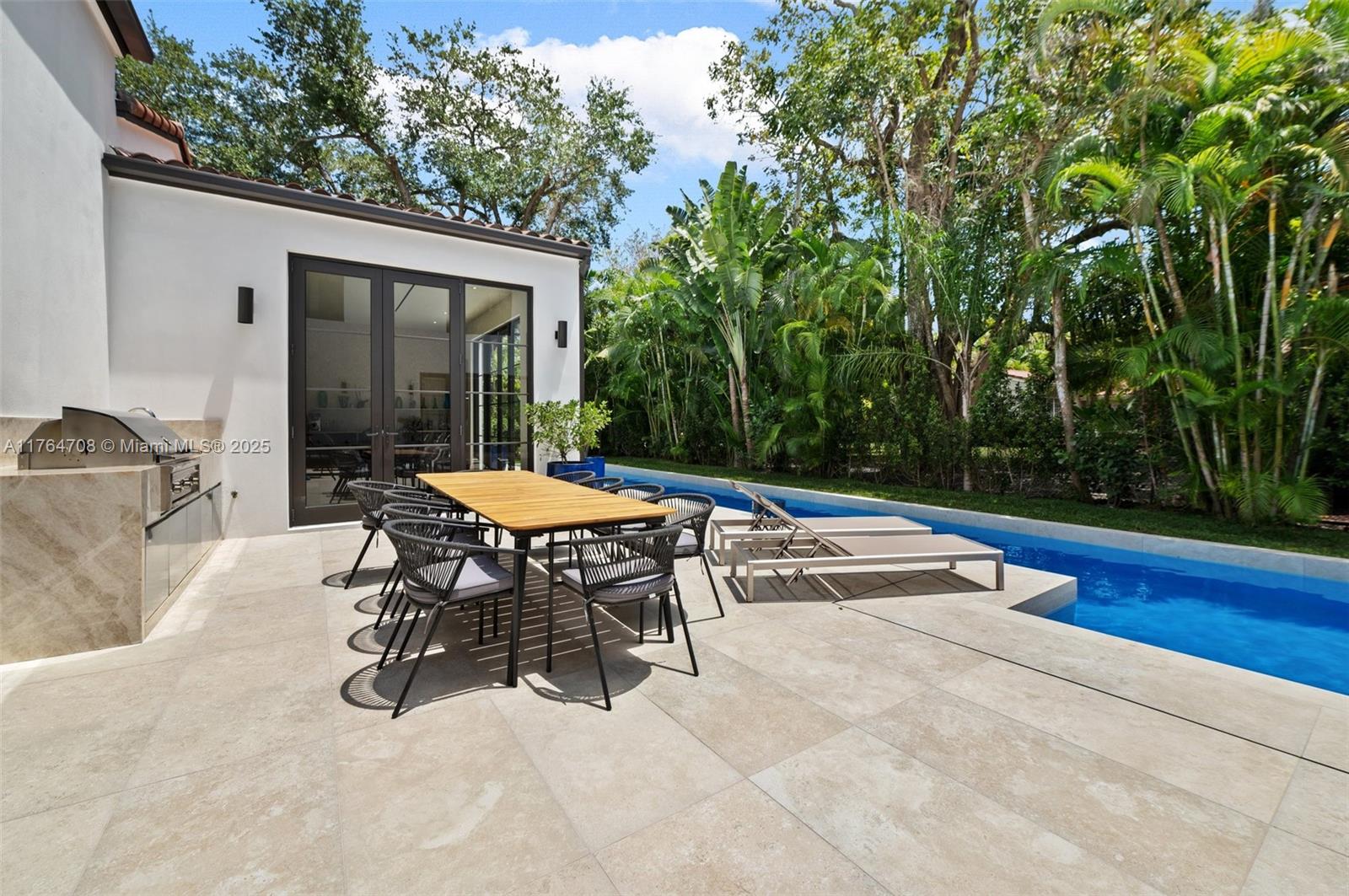 CORAL GABLES GRANADA SEC - Residential