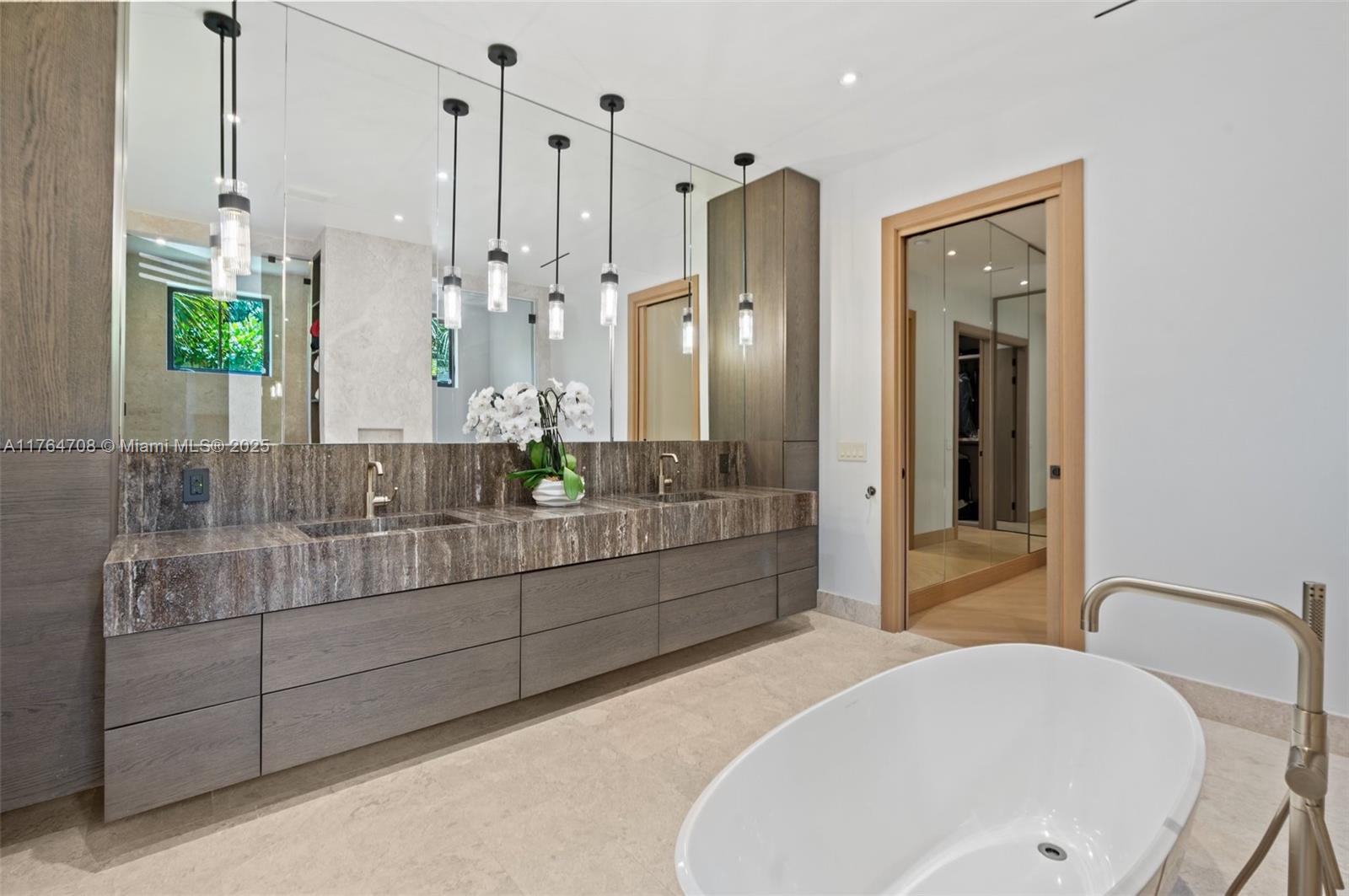 CORAL GABLES GRANADA SEC - Residential