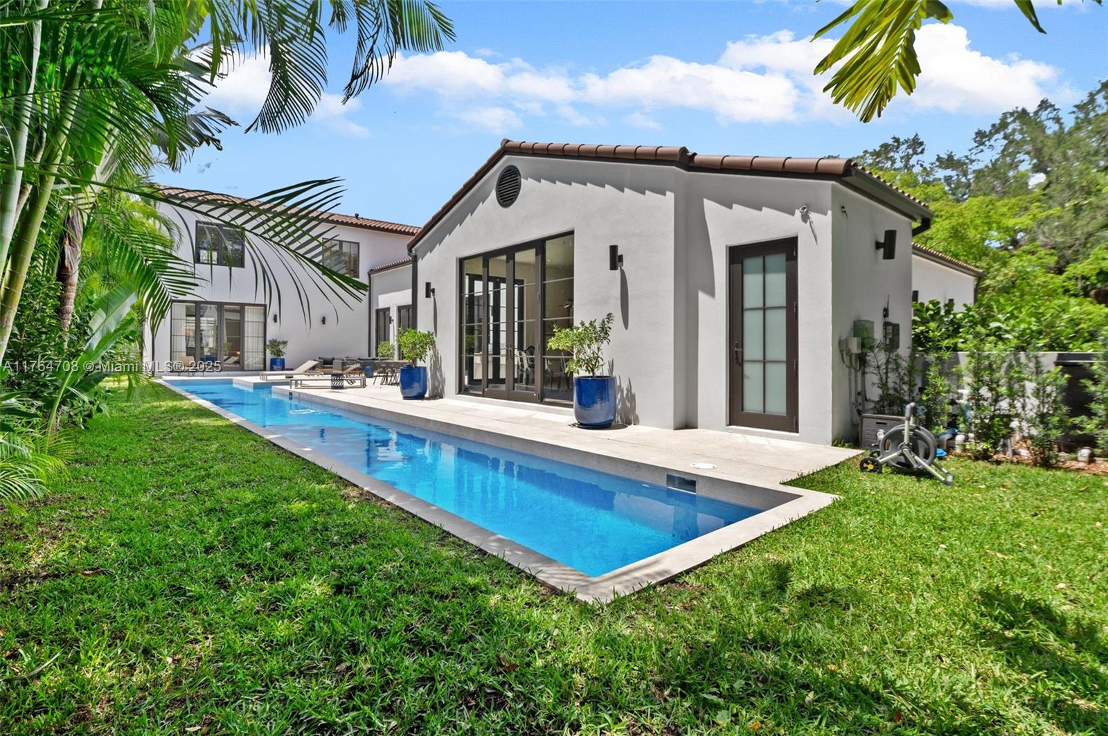 CORAL GABLES GRANADA SEC - Residential