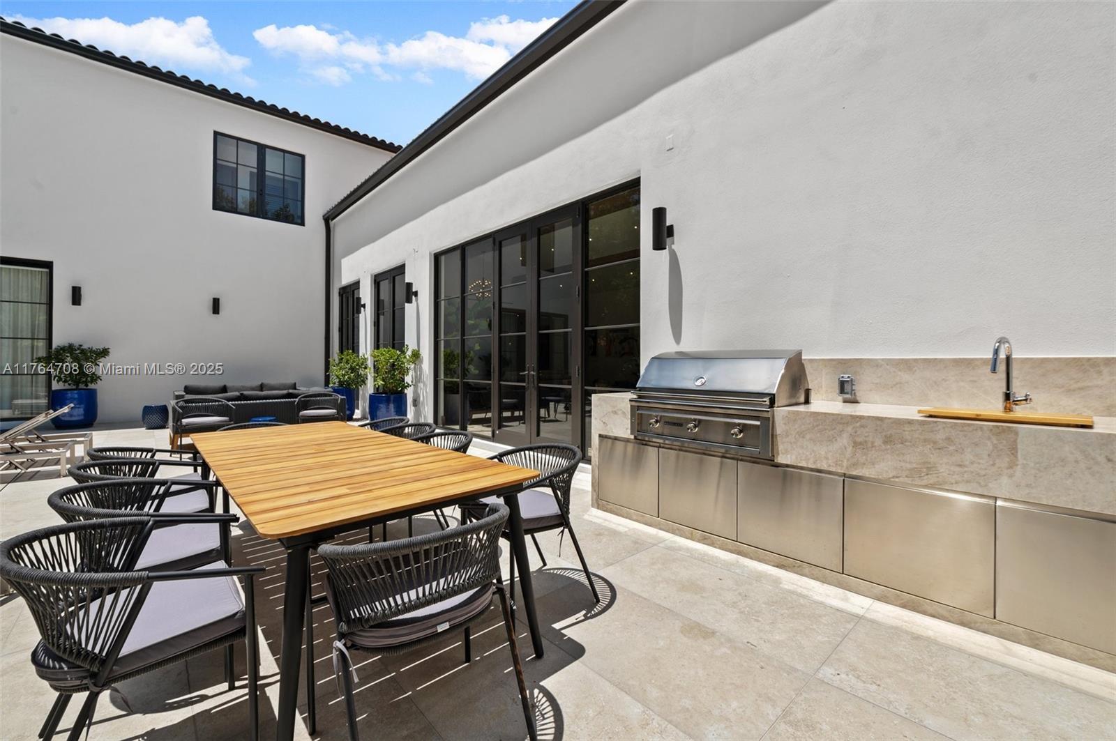 CORAL GABLES GRANADA SEC - Residential