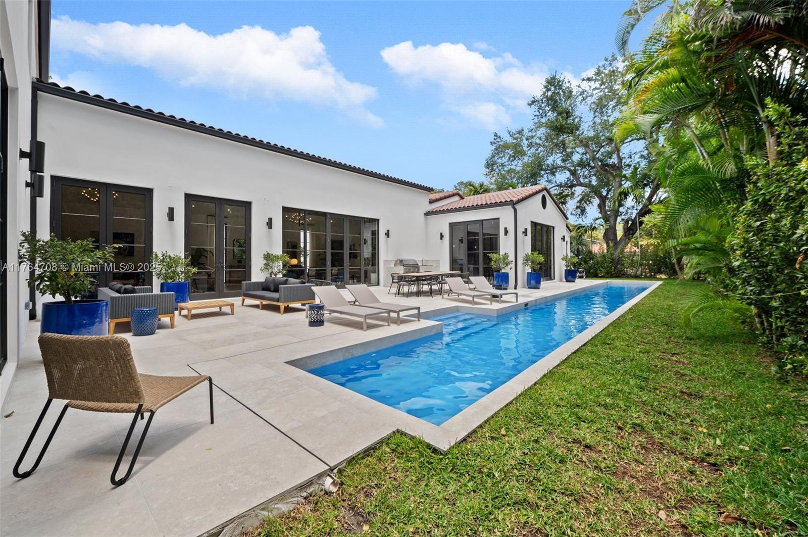 CORAL GABLES GRANADA SEC - Residential