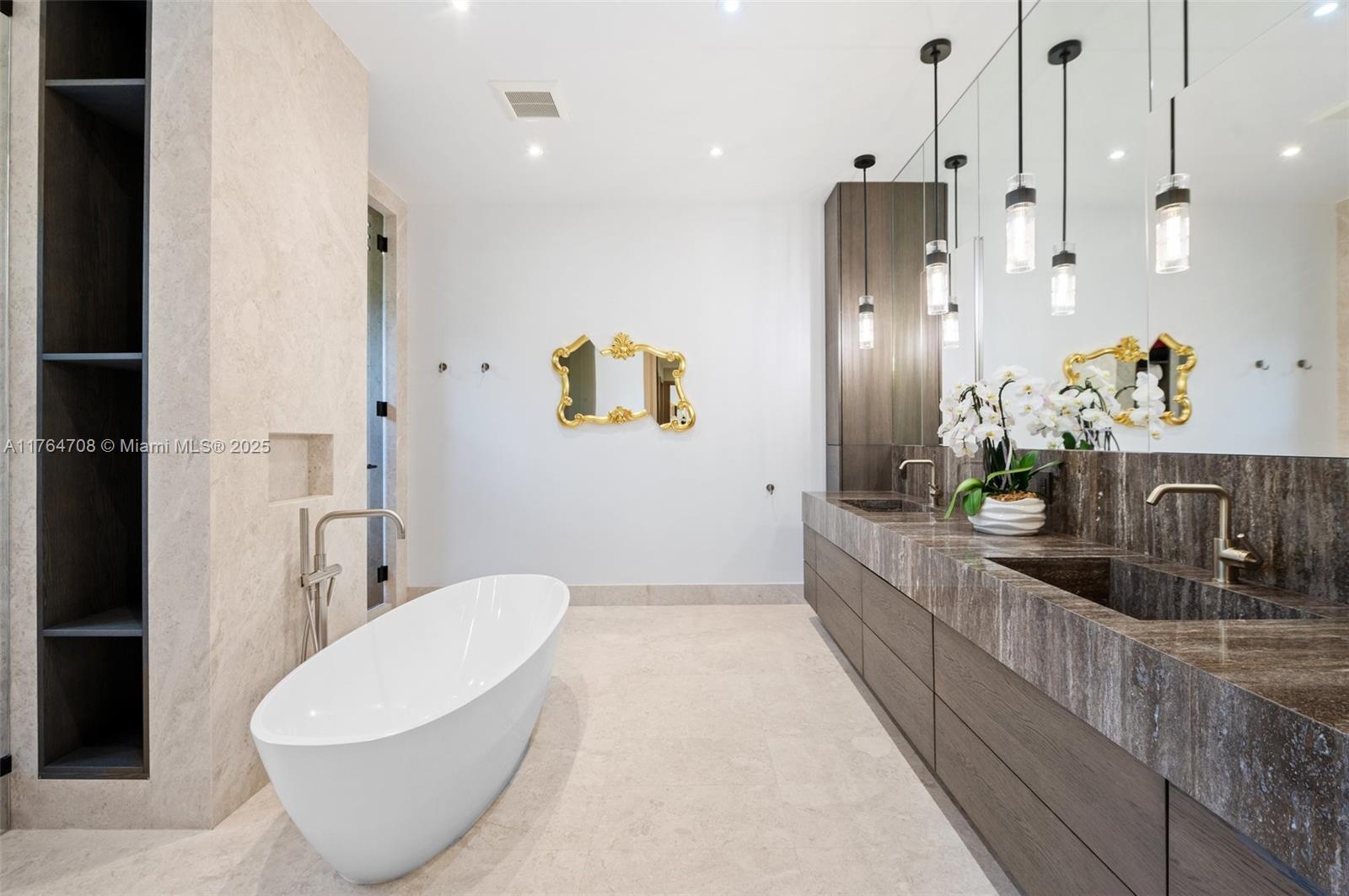 CORAL GABLES GRANADA SEC - Residential