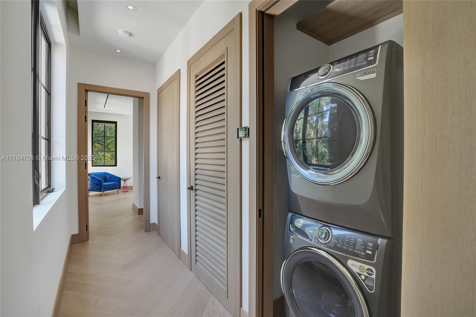 CORAL GABLES GRANADA SEC - Residential