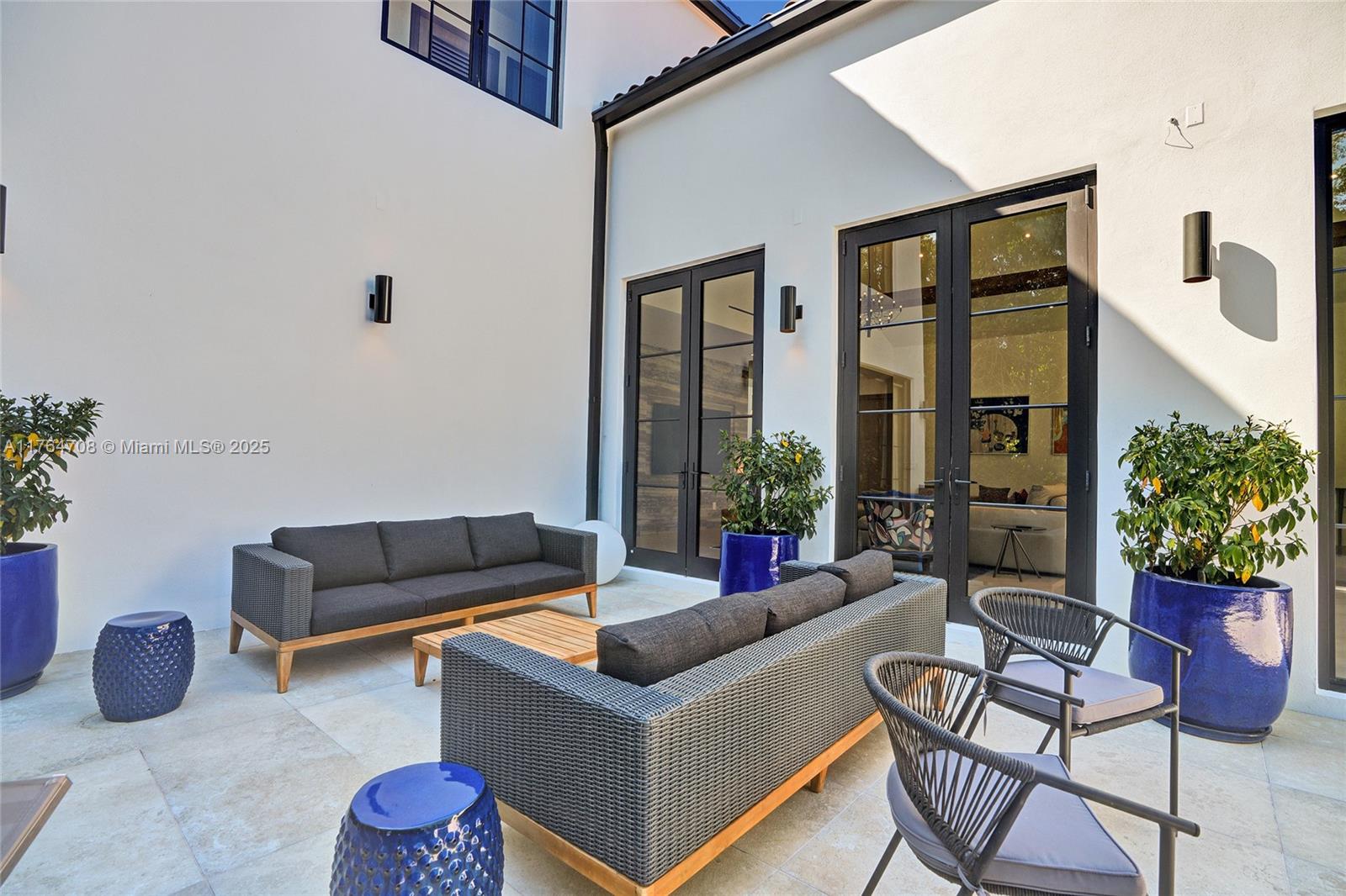 CORAL GABLES GRANADA SEC - Residential