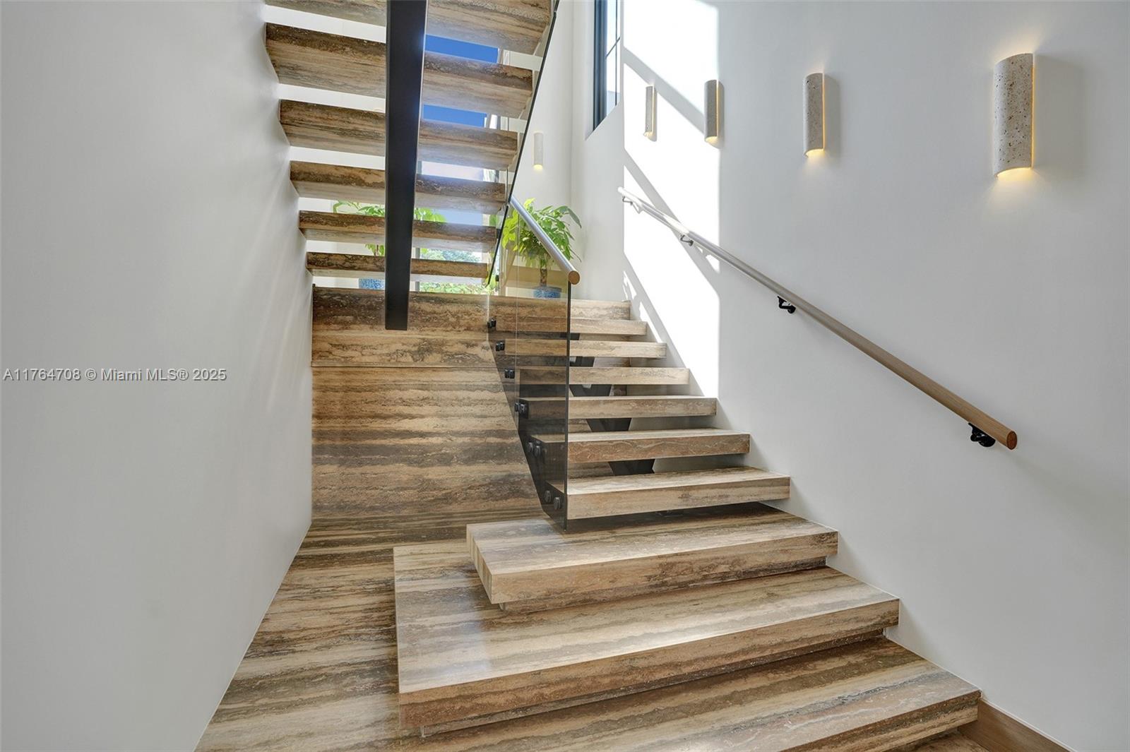 CORAL GABLES GRANADA SEC - Residential