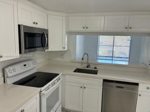 19805 SW 114th Ave 218 Miami FL 33157