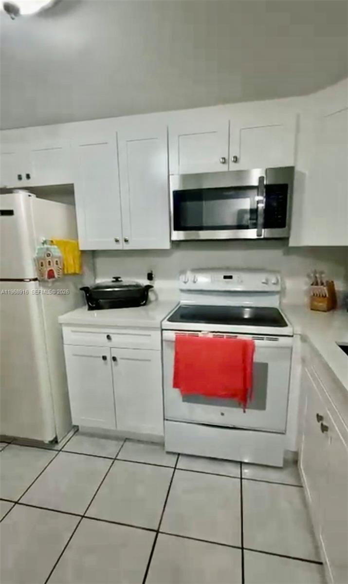 POINT SOUTH CONDO - Residential Lease