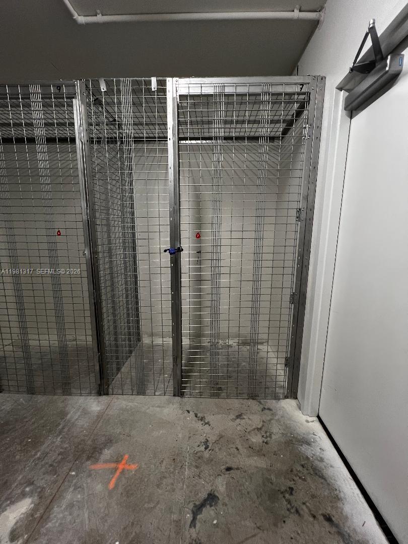 MIDTOWN AT DORAL - Residential Lease