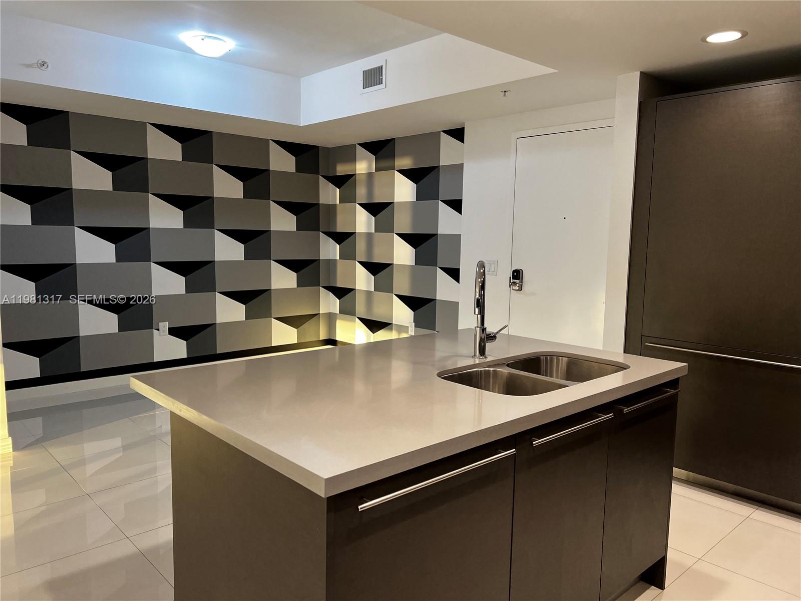 MIDTOWN AT DORAL - Residential Lease