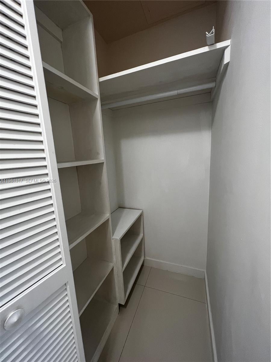 MIDTOWN AT DORAL - Residential Lease