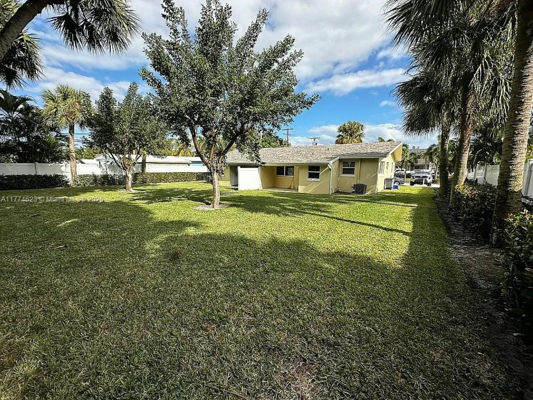 NORTH PALM BEACH VILLAGE - Residential Lease