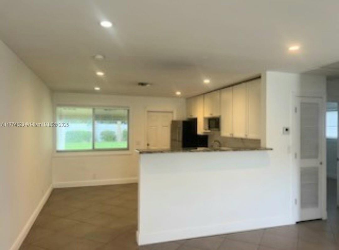 NORTH PALM BEACH VILLAGE - Residential Lease