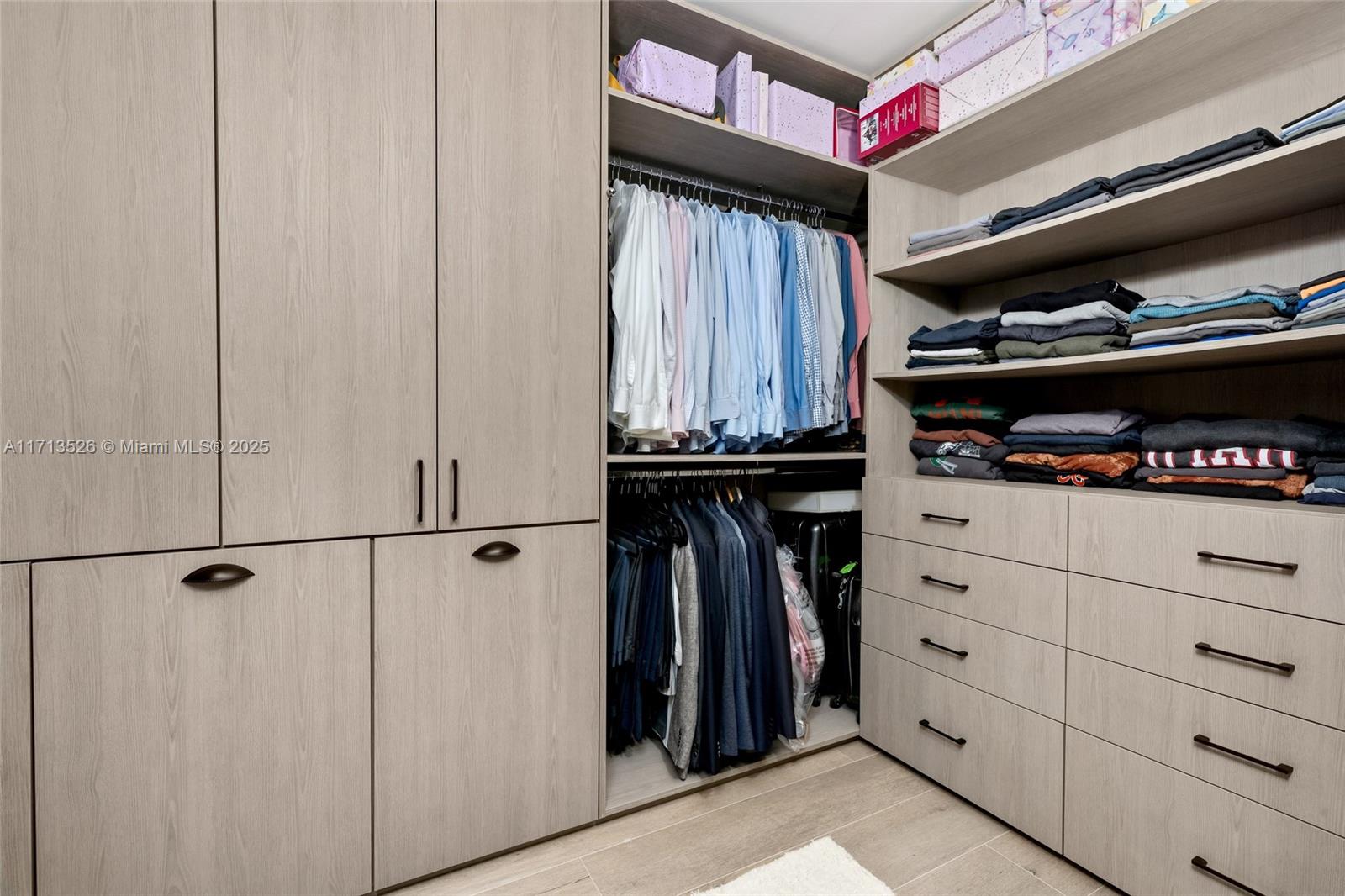 WASHINGTON PLACE - Residential