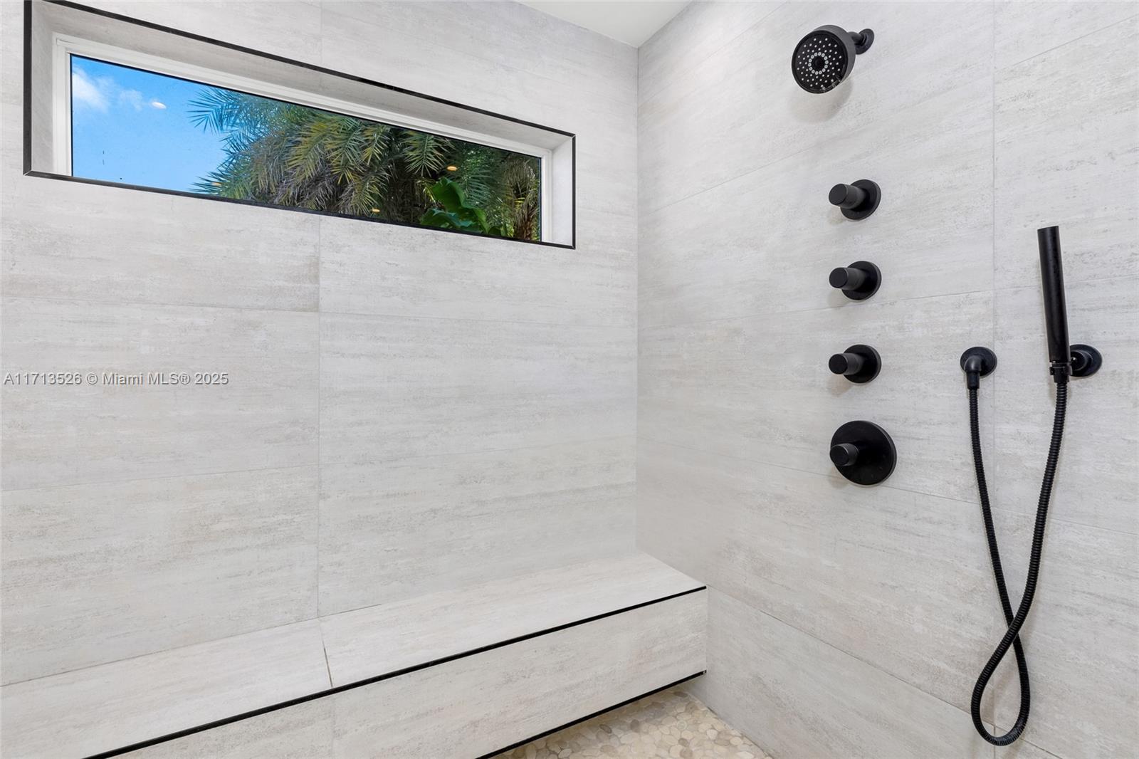 WASHINGTON PLACE - Residential