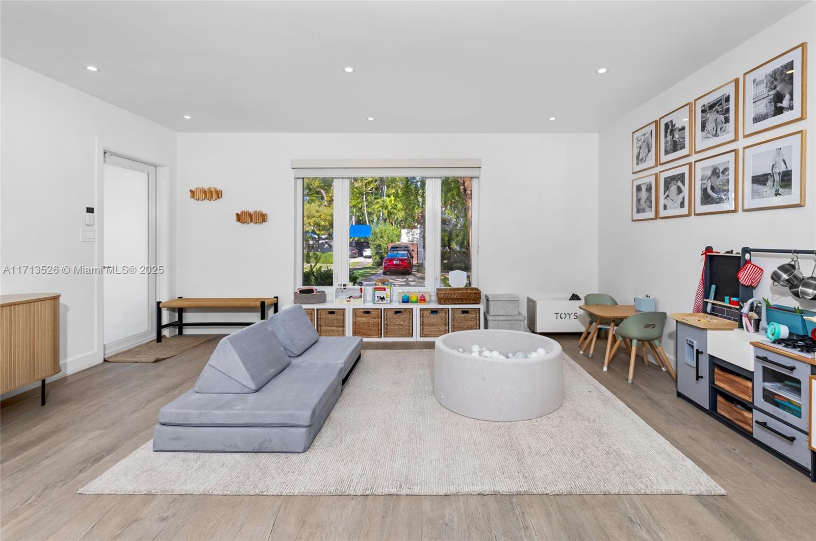 WASHINGTON PLACE - Residential