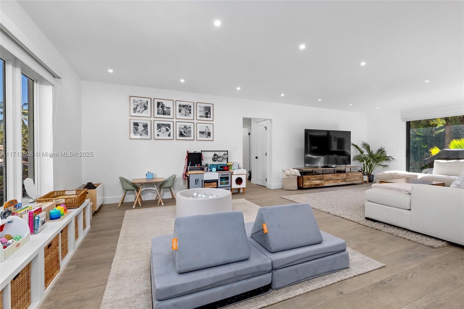 WASHINGTON PLACE - Residential