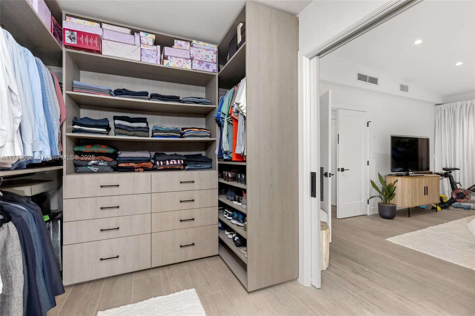 WASHINGTON PLACE - Residential