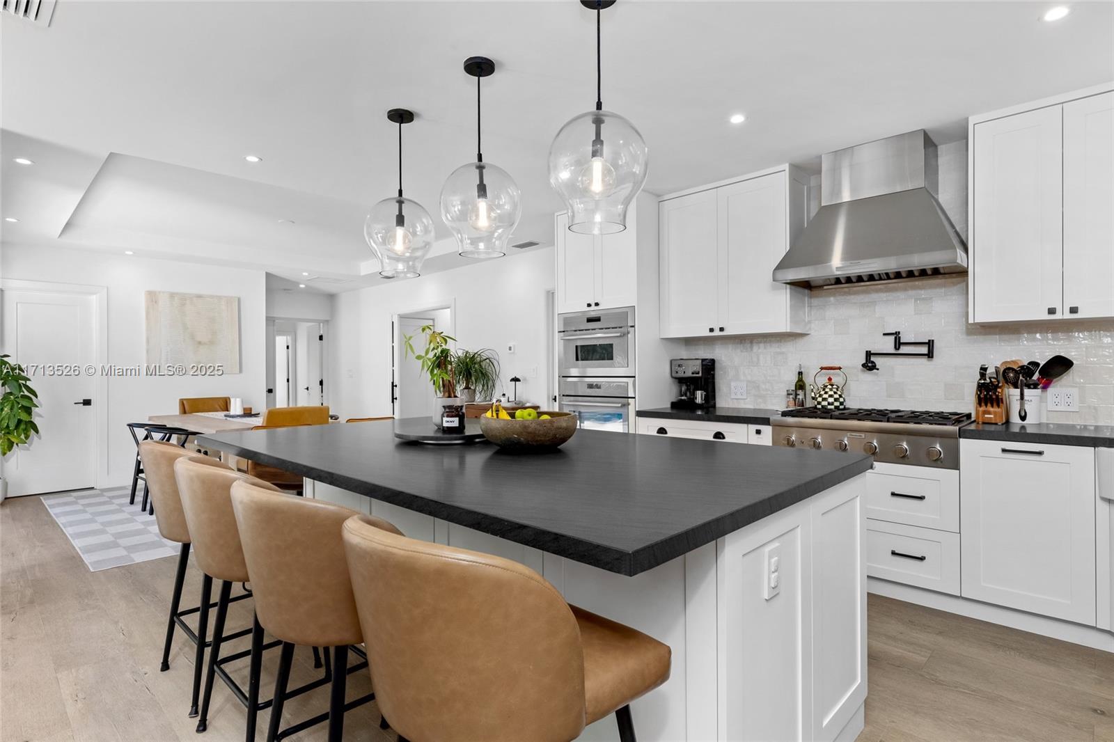 WASHINGTON PLACE - Residential