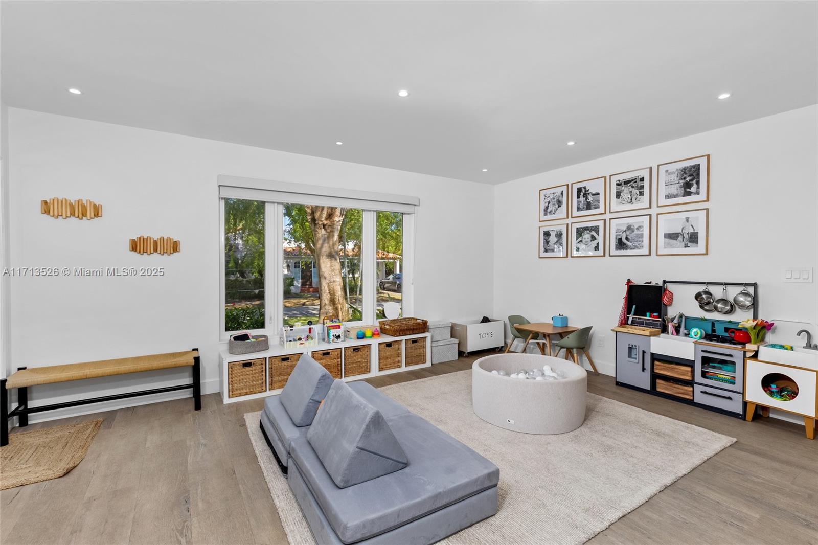 WASHINGTON PLACE - Residential