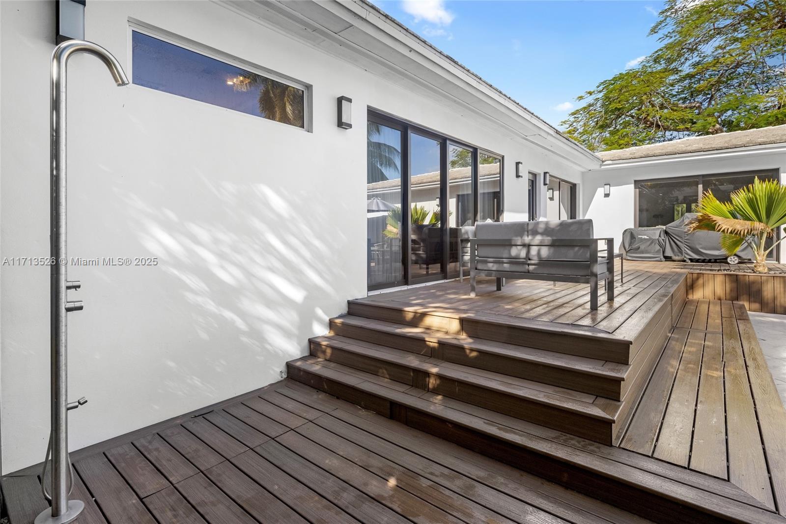 WASHINGTON PLACE - Residential