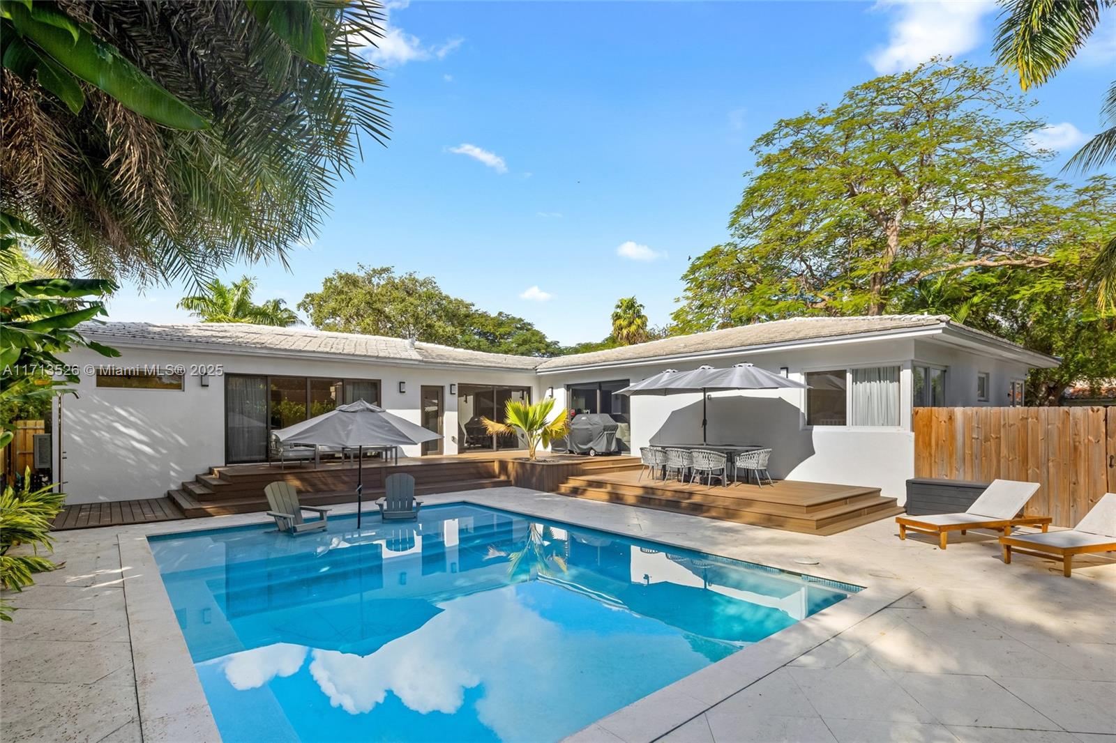 WASHINGTON PLACE - Residential