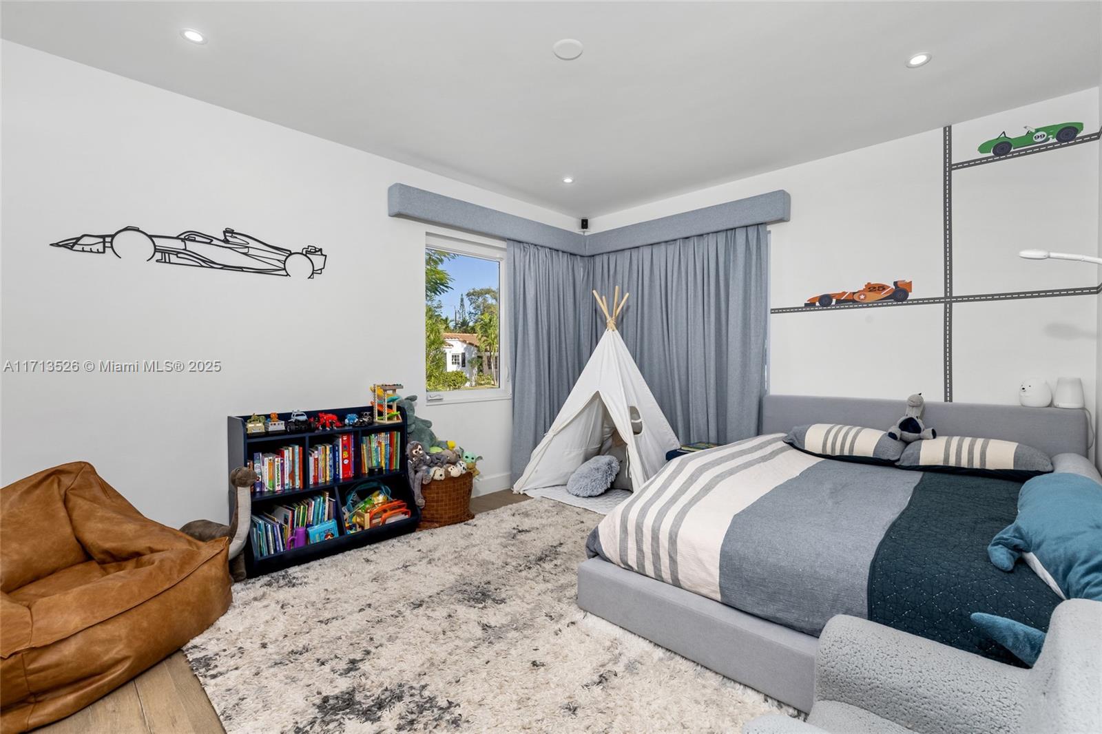 WASHINGTON PLACE - Residential