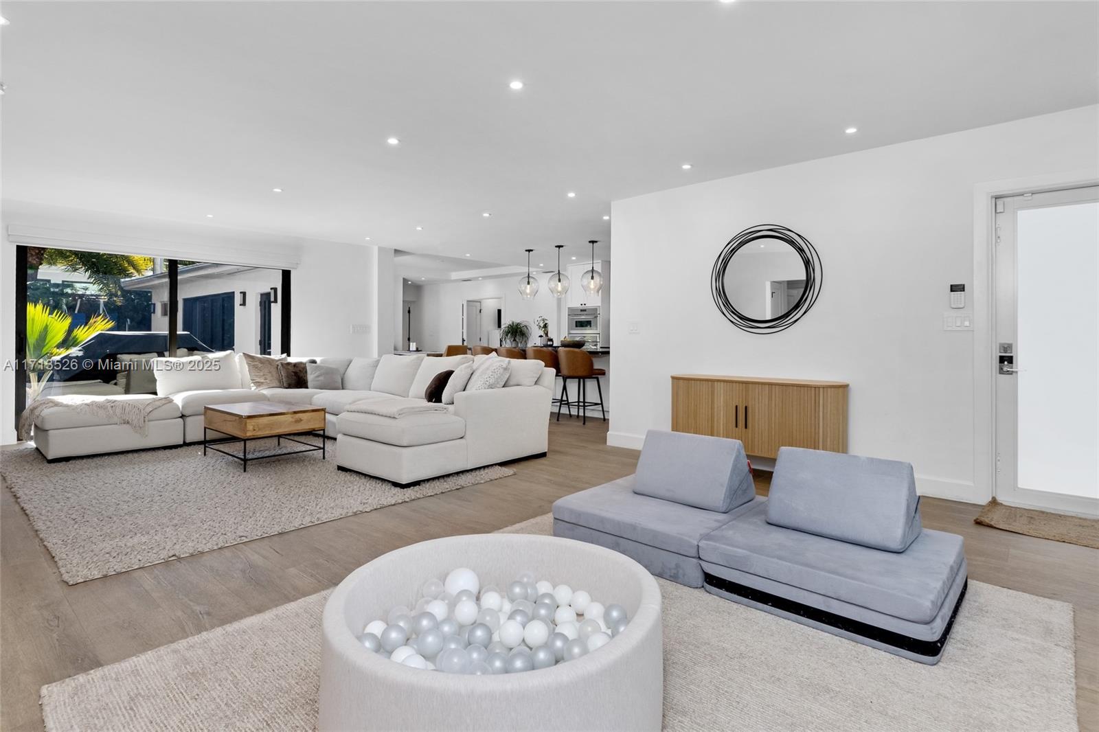 WASHINGTON PLACE - Residential