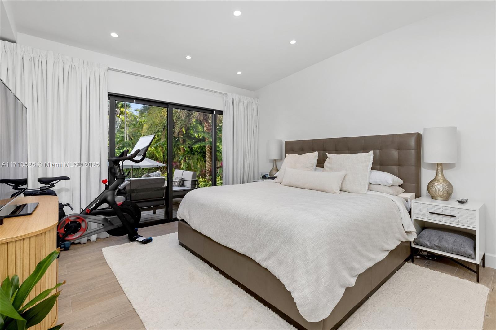 WASHINGTON PLACE - Residential