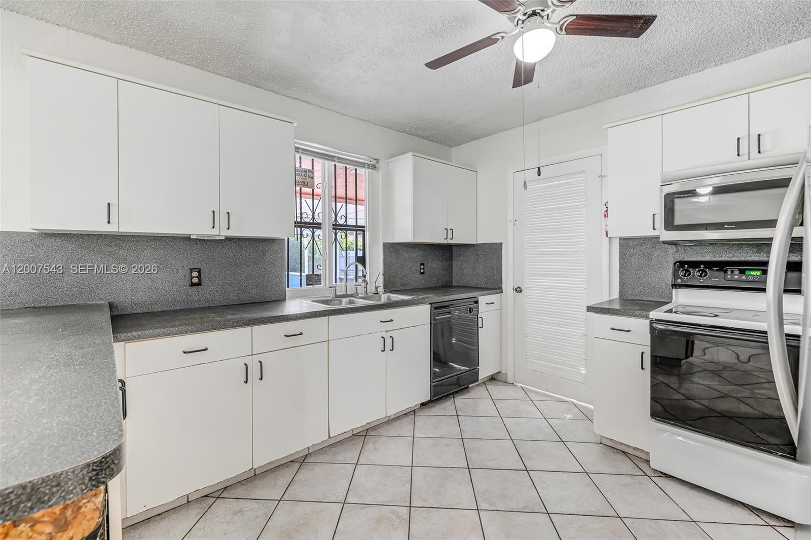 DAVID BLANK ESTATES - Residential