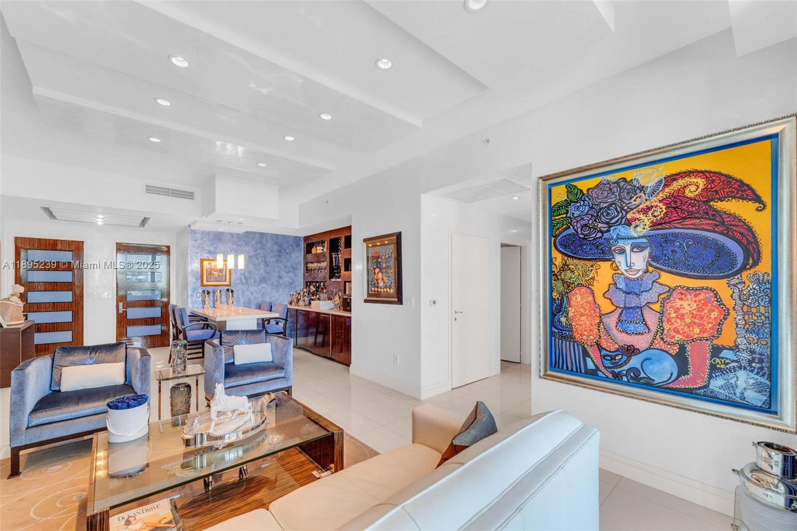CONTINUUM ON SOUTH BEACH - Residential