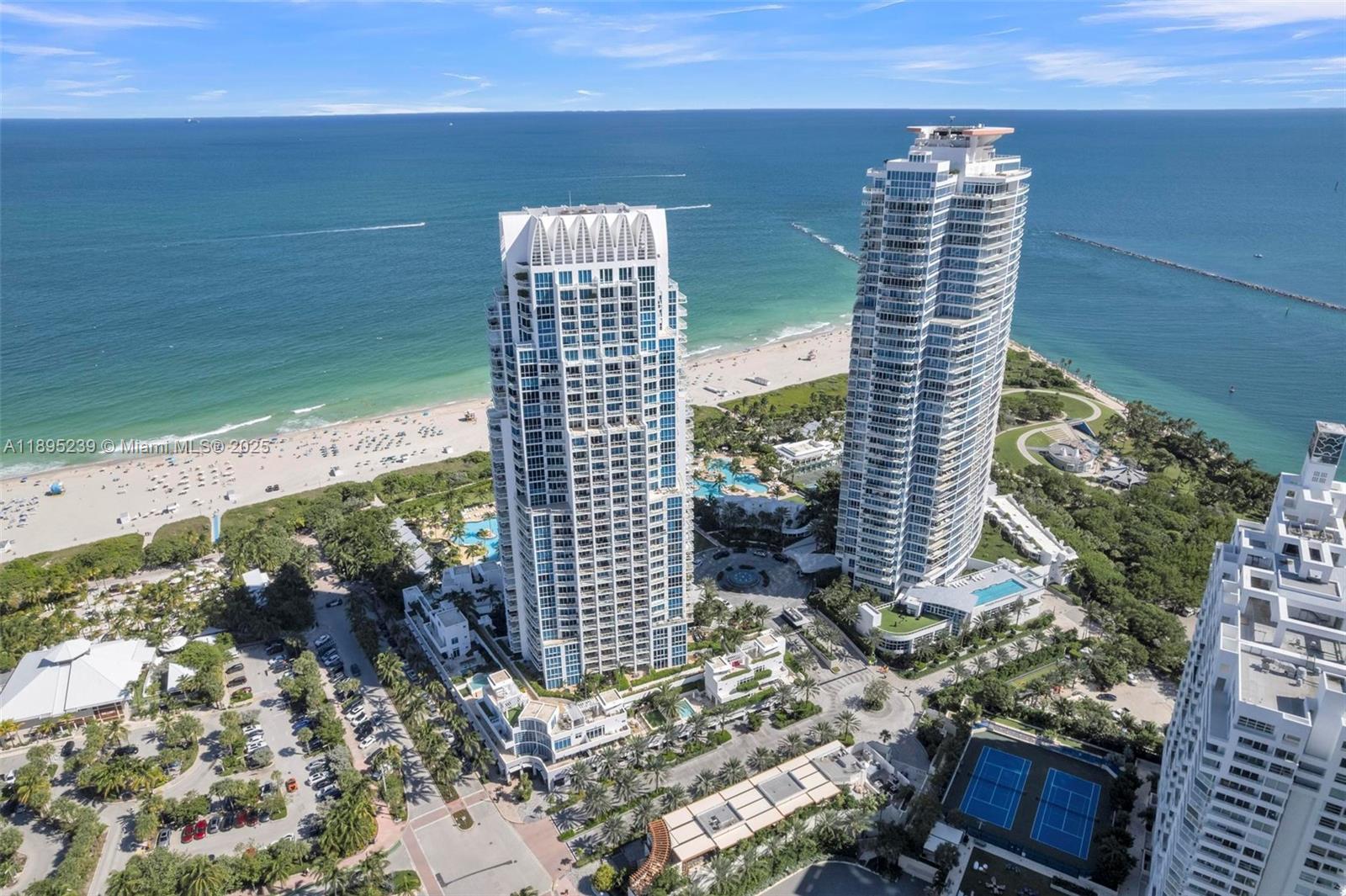 CONTINUUM ON SOUTH BEACH - Residential